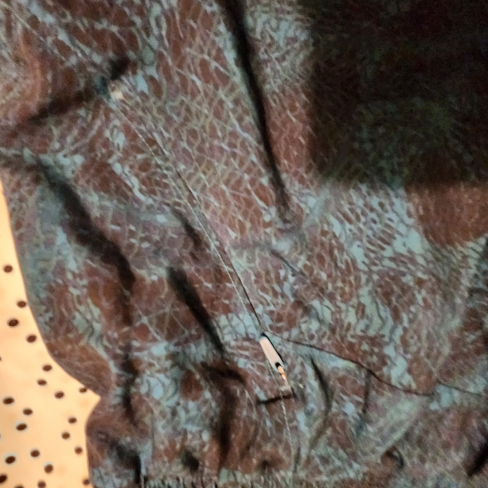 NWT..women's shorts - Picture 3 of 8